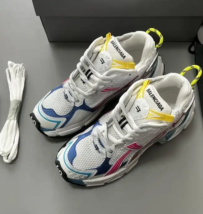 hype Balenciaga Sneakers