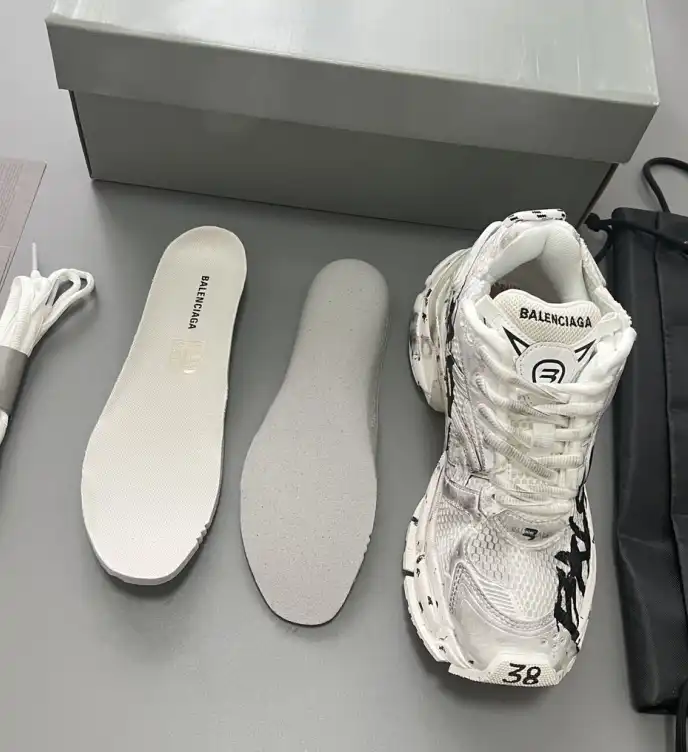 hype Balenciaga Sneakers