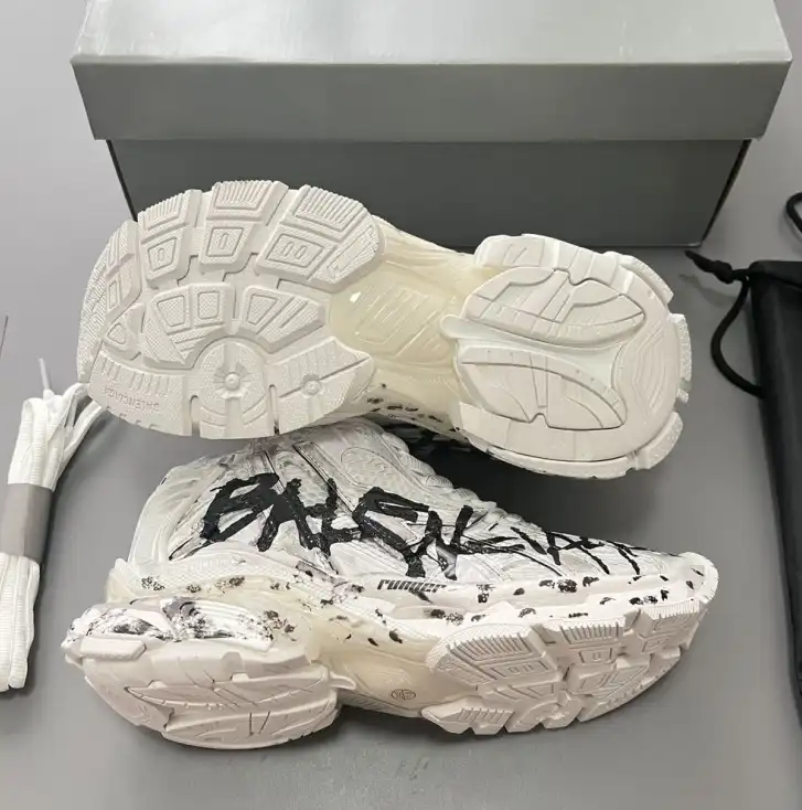 hype Balenciaga Sneakers