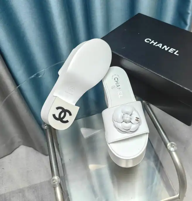 hype Chanel Slippers