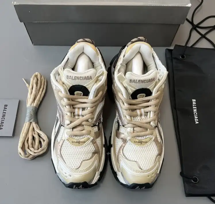 hype Balenciaga Sneakers