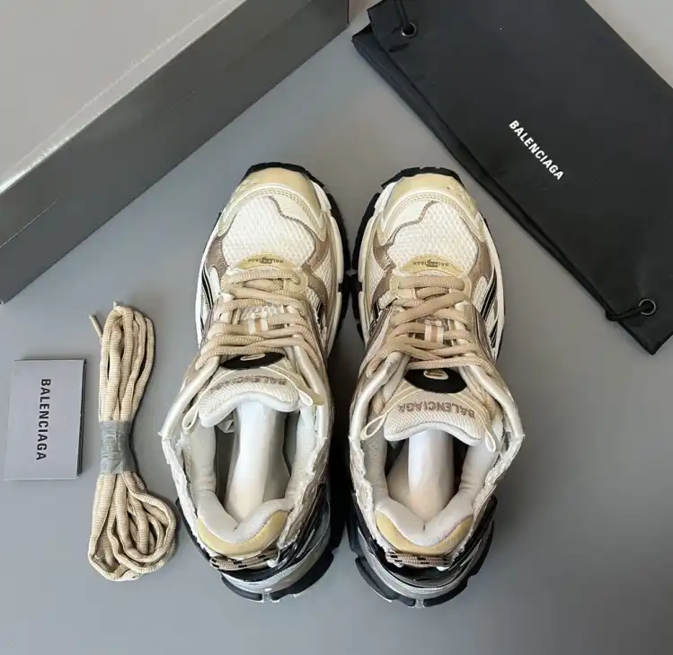 hype Balenciaga Sneakers