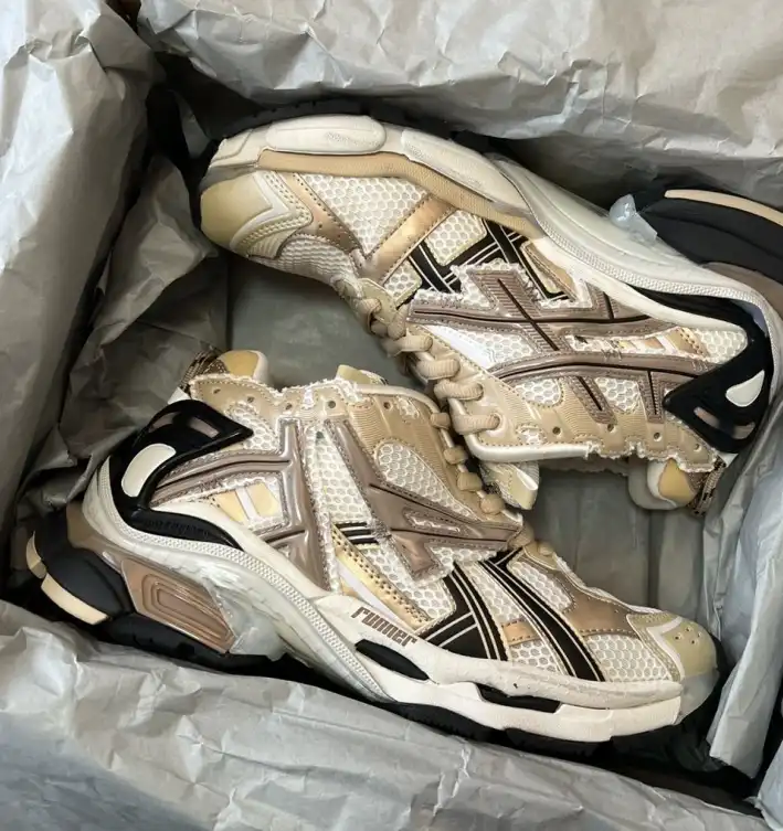 hype Balenciaga Sneakers