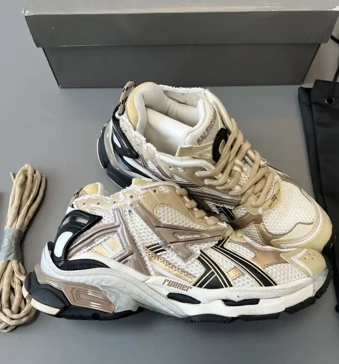 hype Balenciaga Sneakers