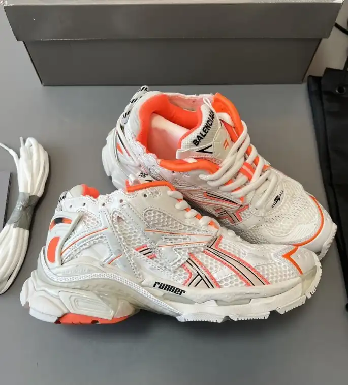 hype Balenciaga Sneakers