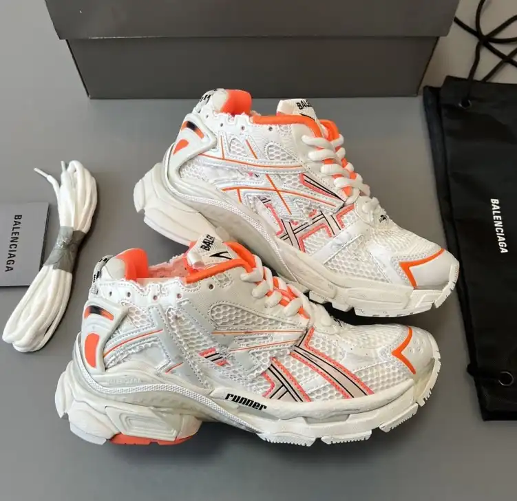 hype Balenciaga Sneakers