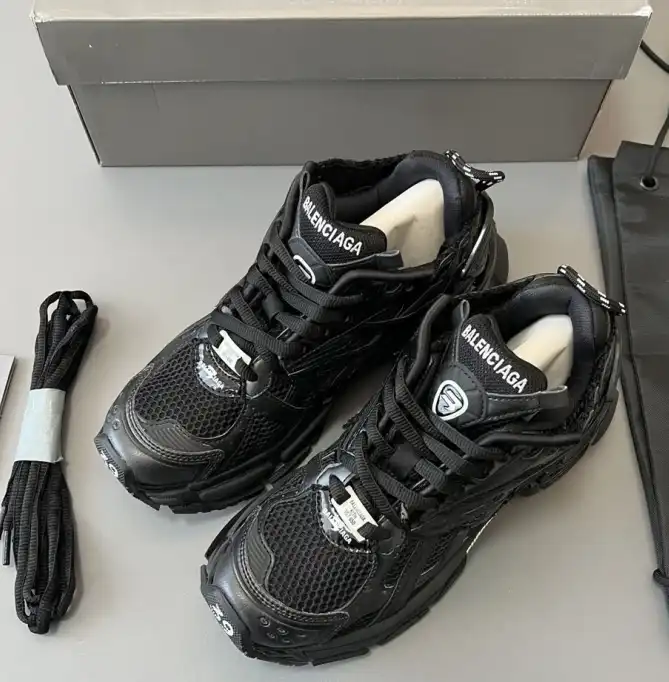 hype Balenciaga Sneakers