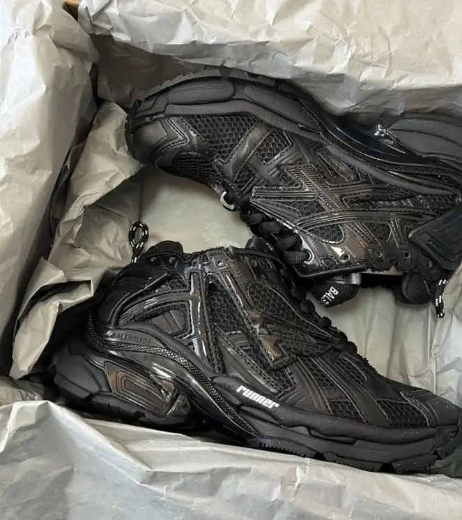 hype Balenciaga Sneakers