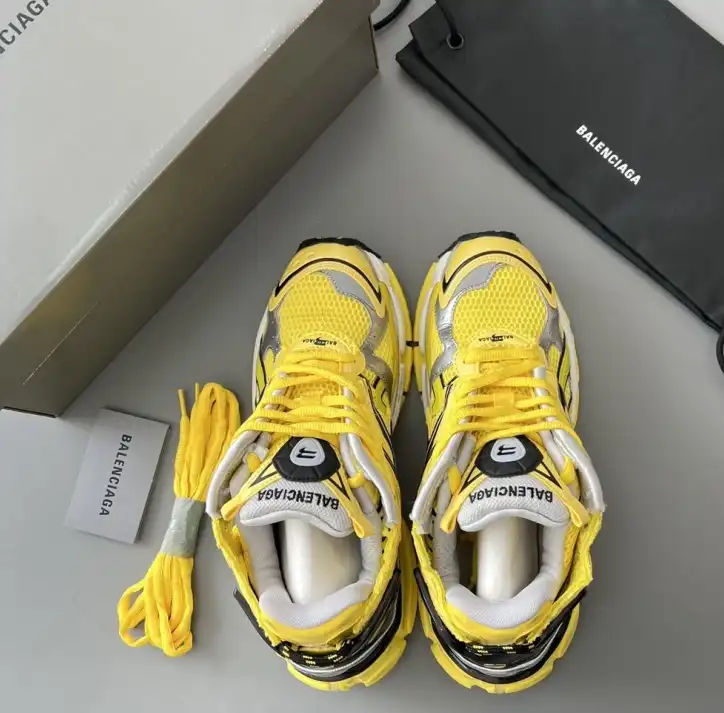 hype Balenciaga Sneakers