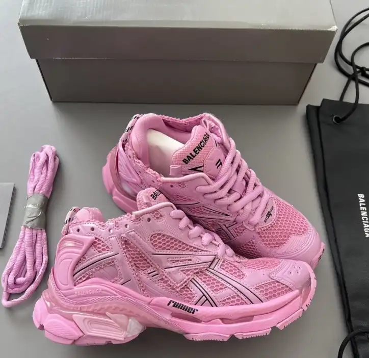 hype Balenciaga Sneakers