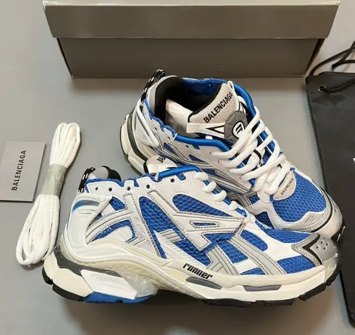 hype Balenciaga Sneakers