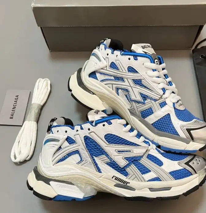 hype Balenciaga Sneakers