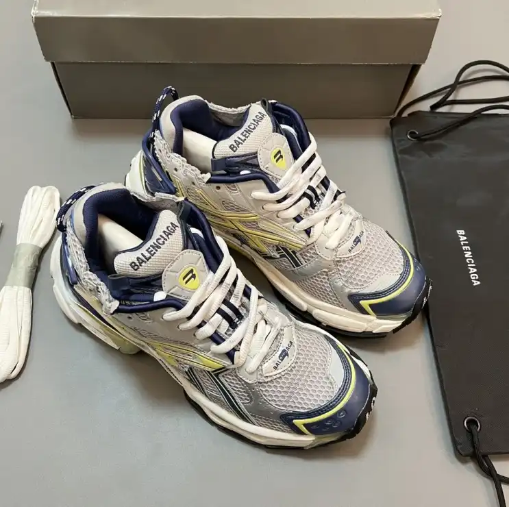 hype Balenciaga Sneakers