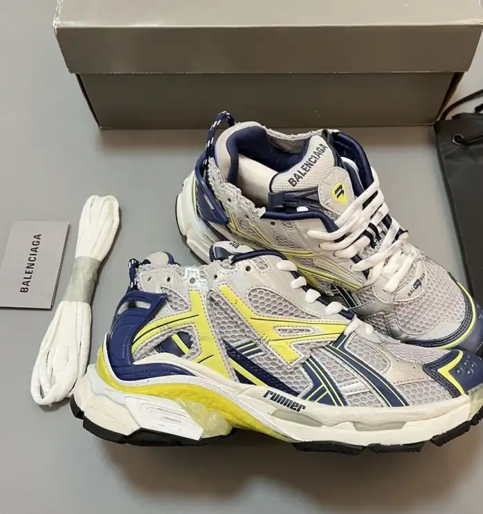 hype Balenciaga Sneakers