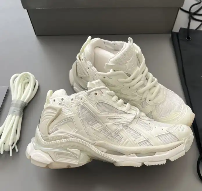 hype Balenciaga Sneakers