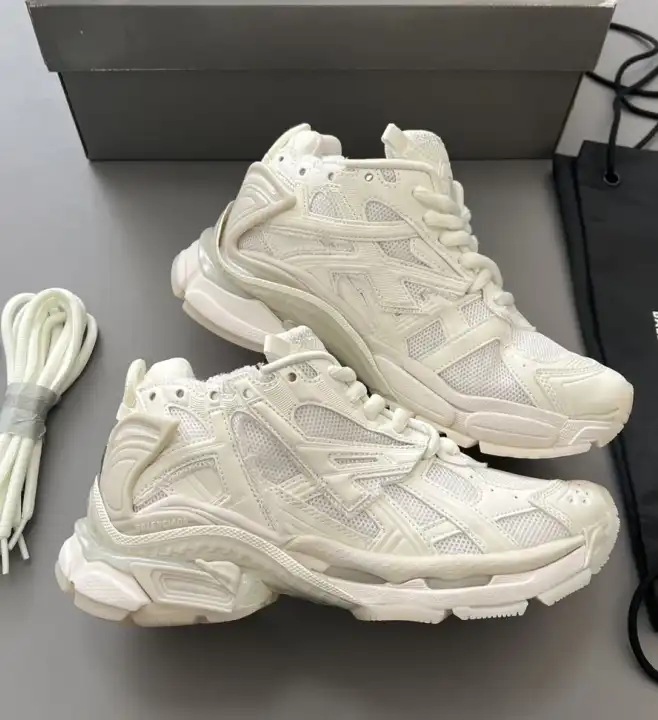 hype Balenciaga Sneakers