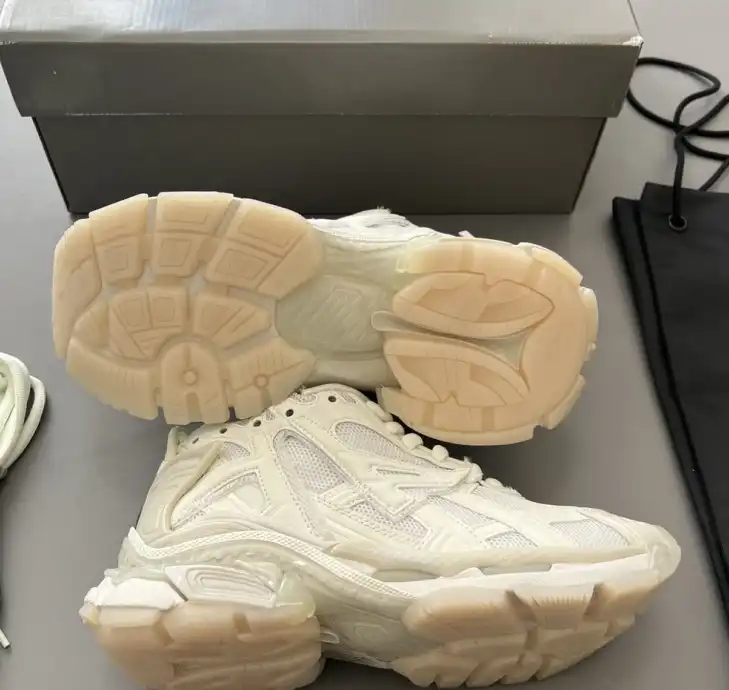 hype Balenciaga Sneakers