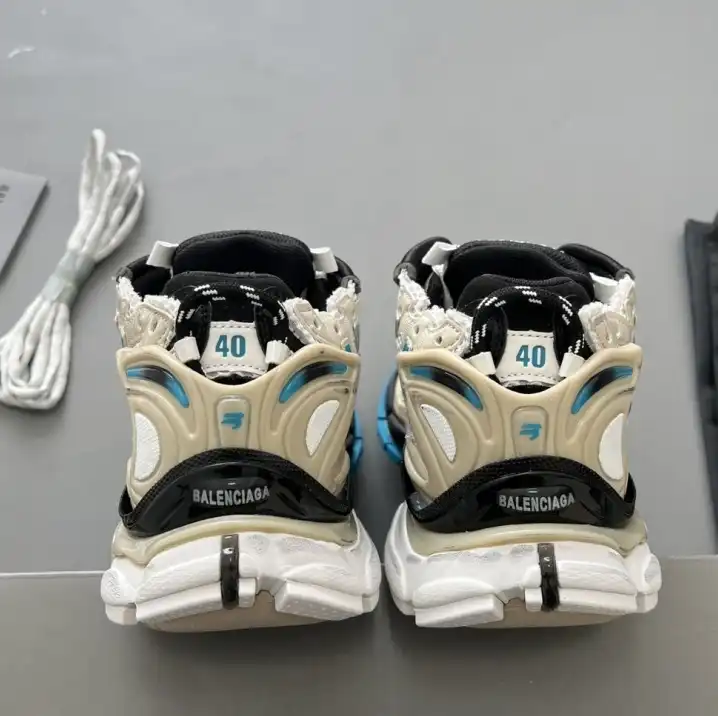 hype Balenciaga Sneakers