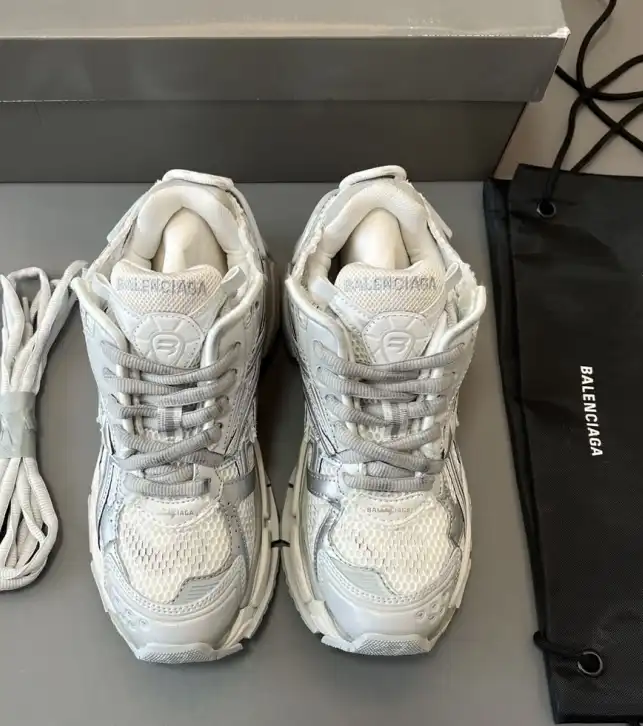 hype Balenciaga Sneakers