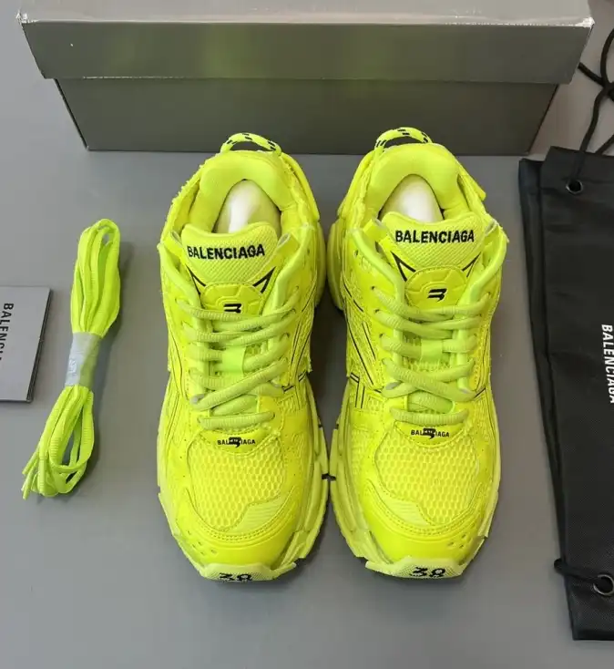 hype Balenciaga Sneakers