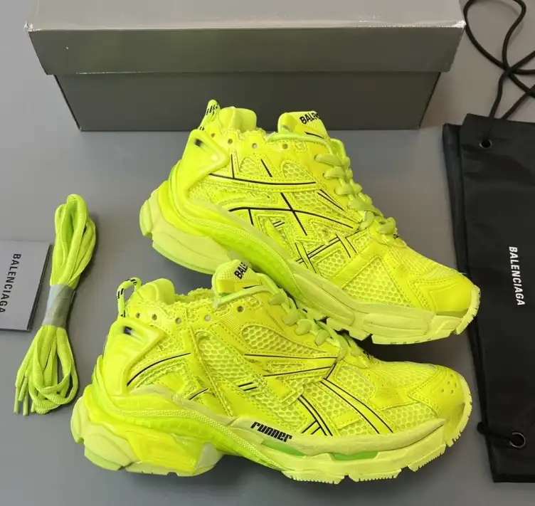 hype Balenciaga Sneakers