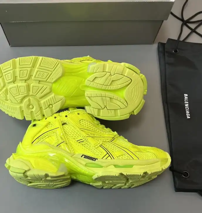 hype Balenciaga Sneakers