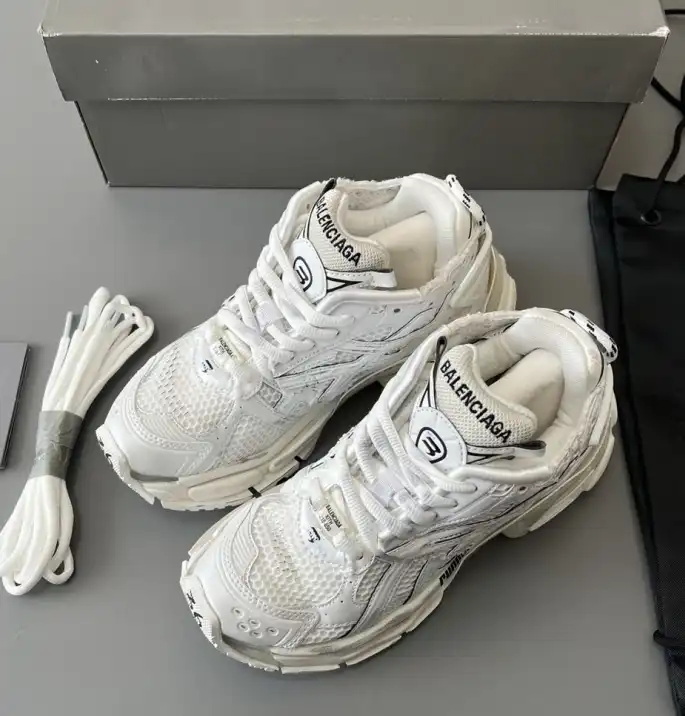 hype Balenciaga Sneakers