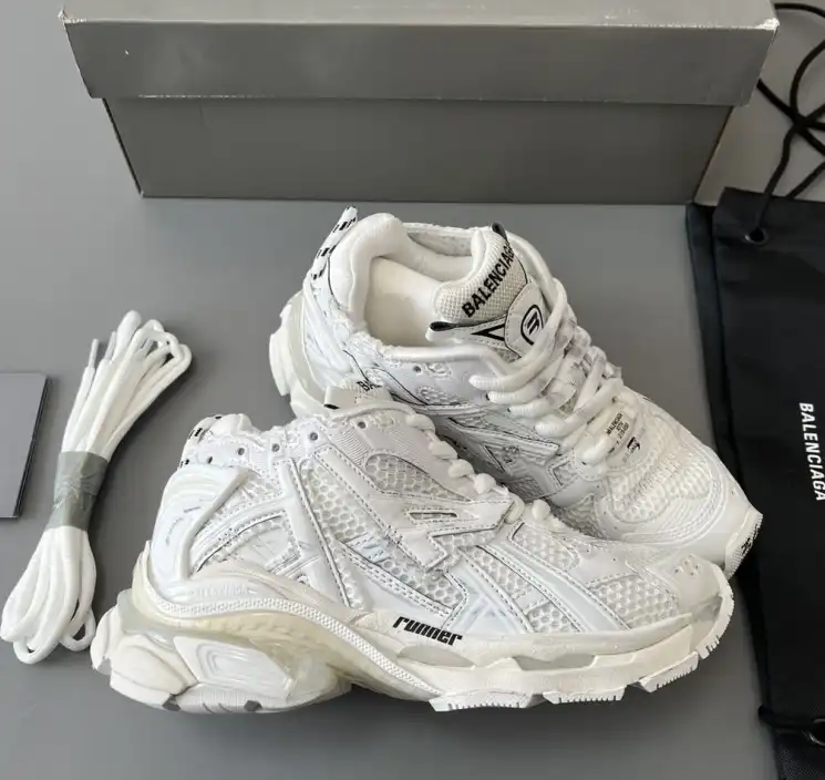 hype Balenciaga Sneakers