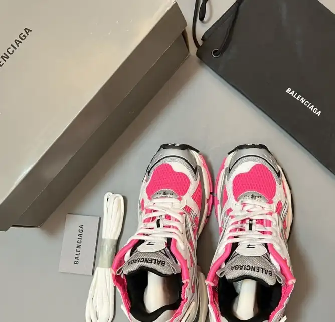 hype Balenciaga Sneakers