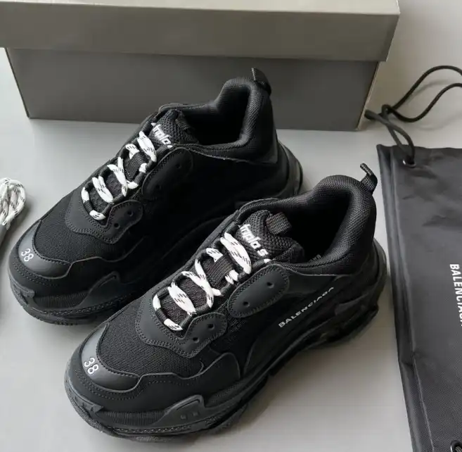 hype Balenciaga Sneakers