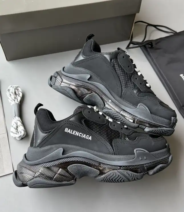 hype Balenciaga Sneakers