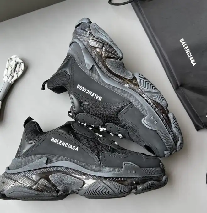 hype Balenciaga Sneakers