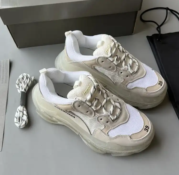 hype Balenciaga Sneakers