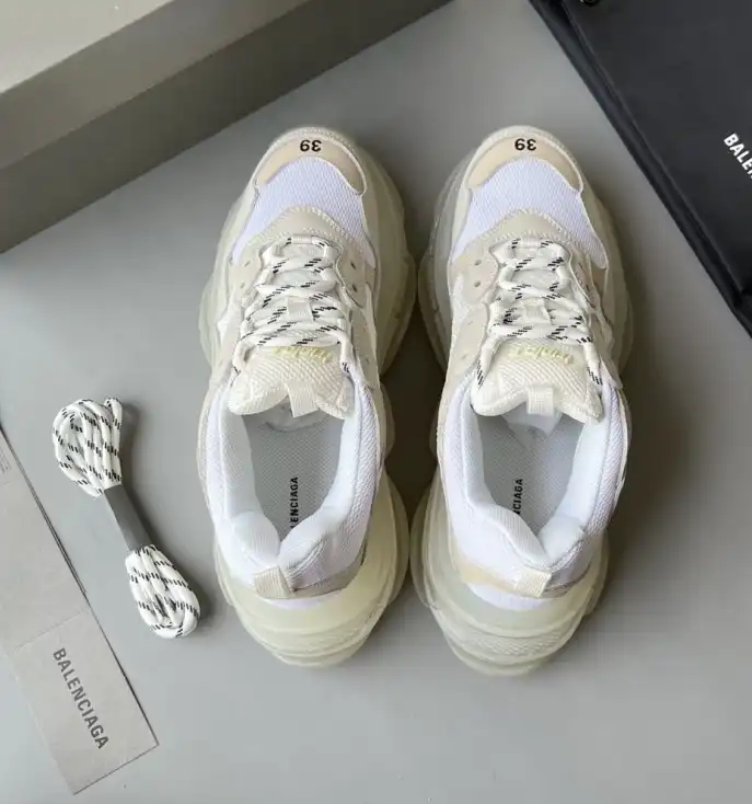 hype Balenciaga Sneakers