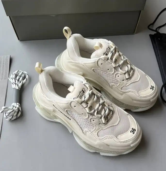 hype Balenciaga Sneakers