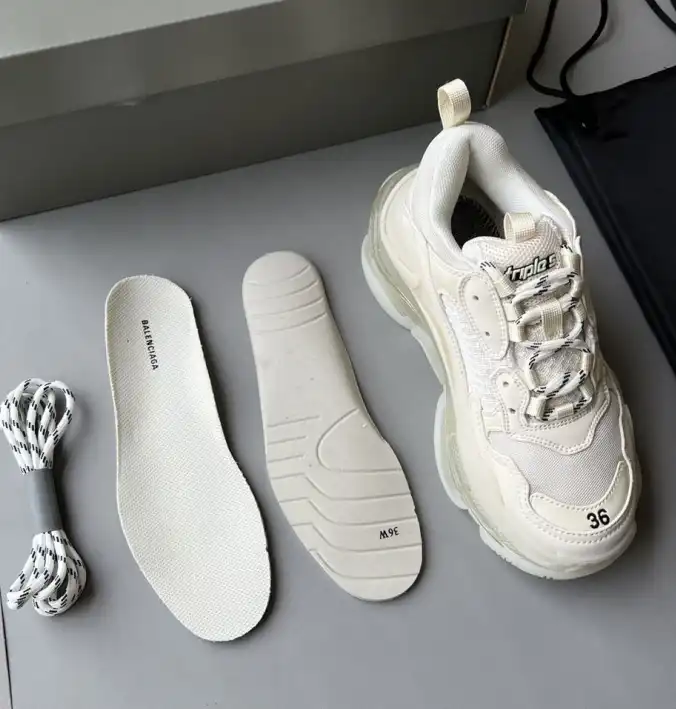 hype Balenciaga Sneakers