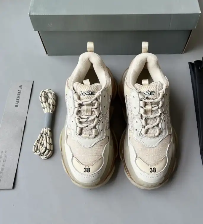 hype Balenciaga Sneakers