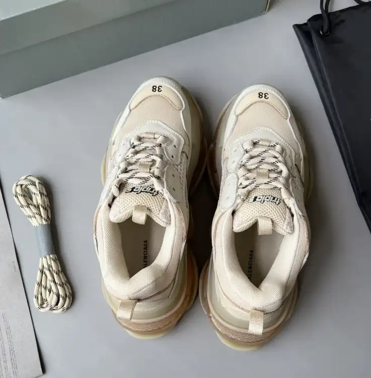 hype Balenciaga Sneakers