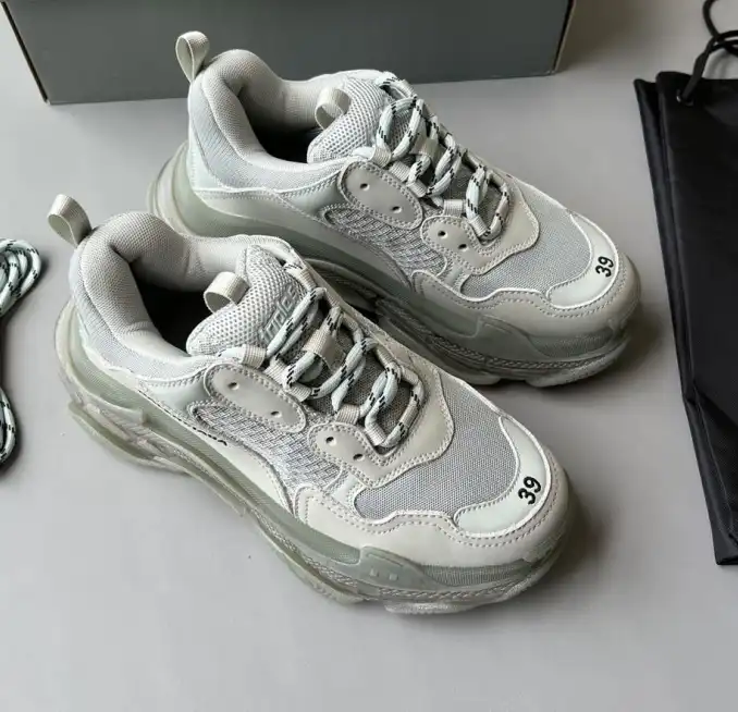 hype Balenciaga Sneakers