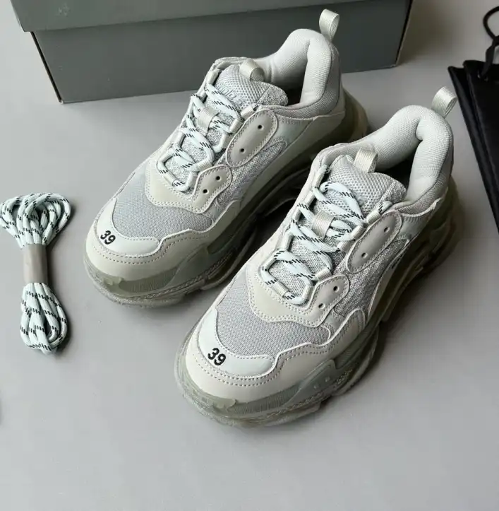 hype Balenciaga Sneakers