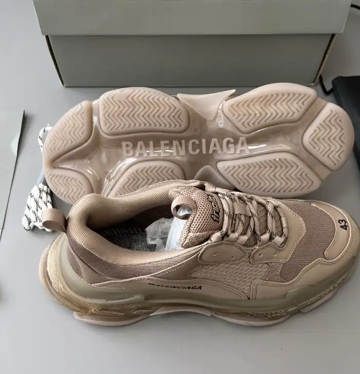 hype Balenciaga Sneakers