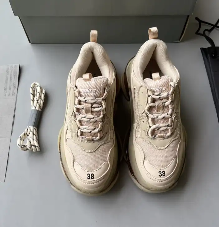 hype Balenciaga Sneakers