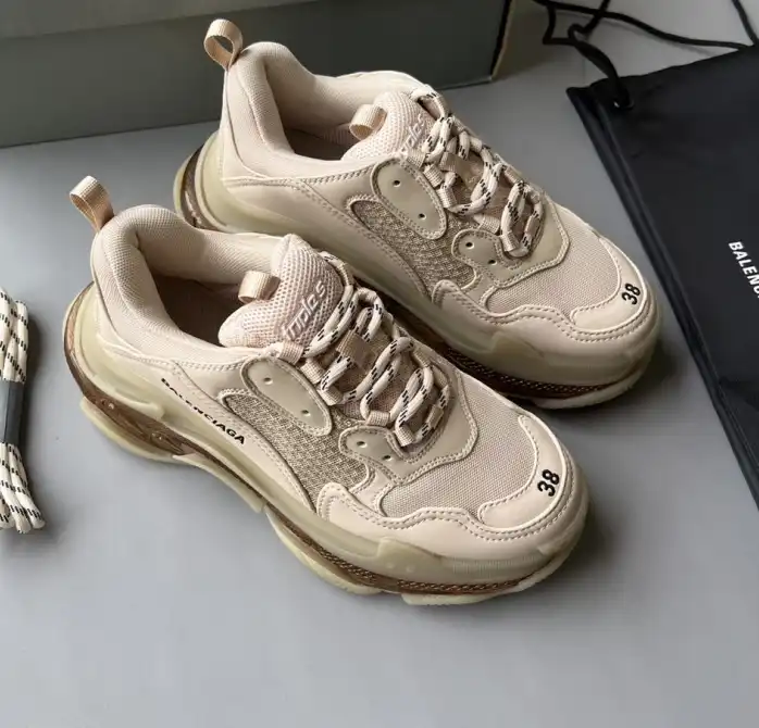 hype Balenciaga Sneakers