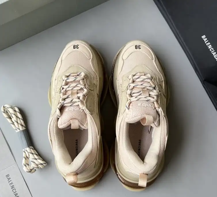 hype Balenciaga Sneakers