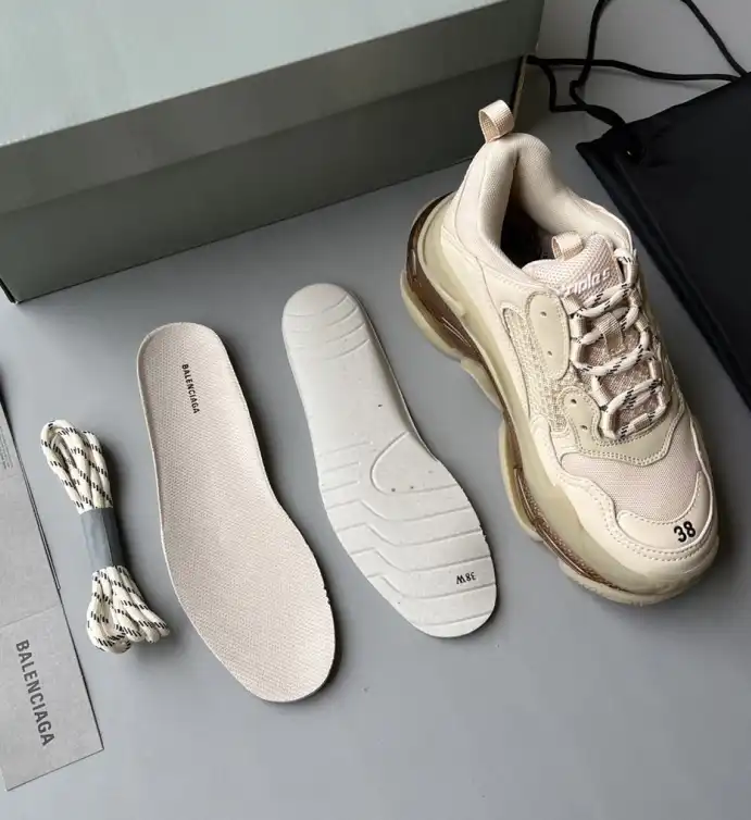 hype Balenciaga Sneakers