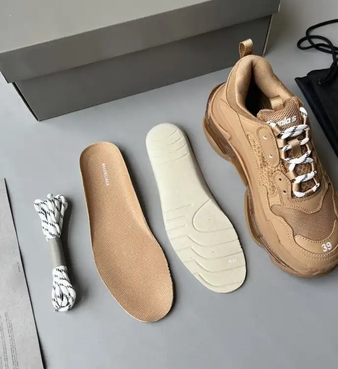 hype Balenciaga Sneakers