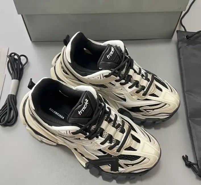 hype Balenciaga Sneakers