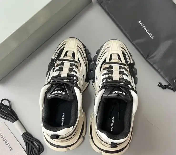 hype Balenciaga Sneakers