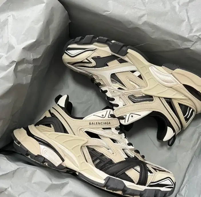 hype Balenciaga Sneakers