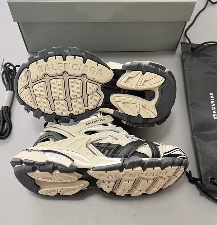 hype Balenciaga Sneakers